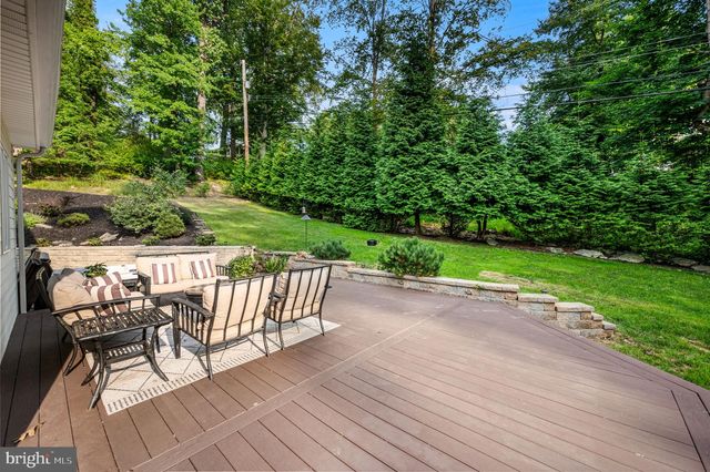232 VINCENT RD, Paoli, PA 19301