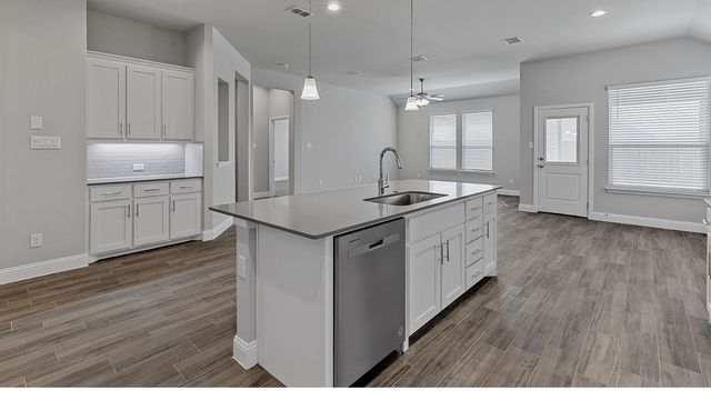 11312 TREEHOUSE Trail, Justin, TX 76247