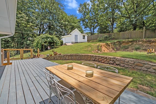 8831 E Ridge Trail Road, Soddy Daisy, TN 37379