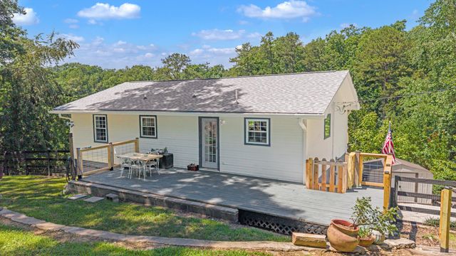 8831 E Ridge Trail Road, Soddy Daisy, TN 37379