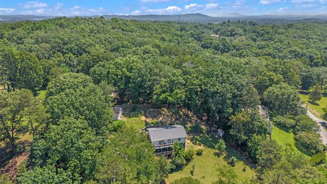8831 E Ridge Trail Road, Soddy Daisy, TN 37379