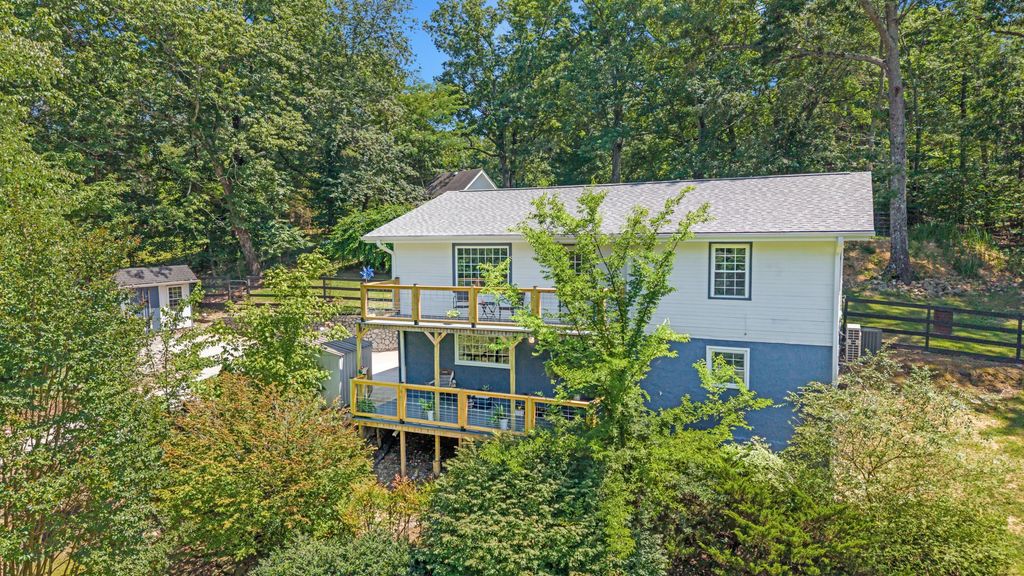 8831 E Ridge Trail Road, Soddy Daisy, TN 37379