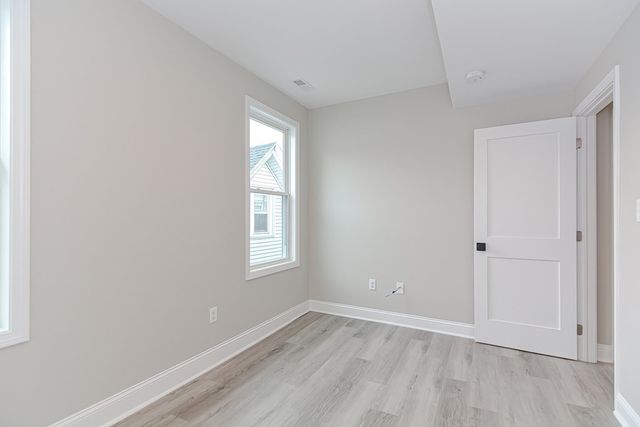 5 John Street 3, Chelsea, MA 02150