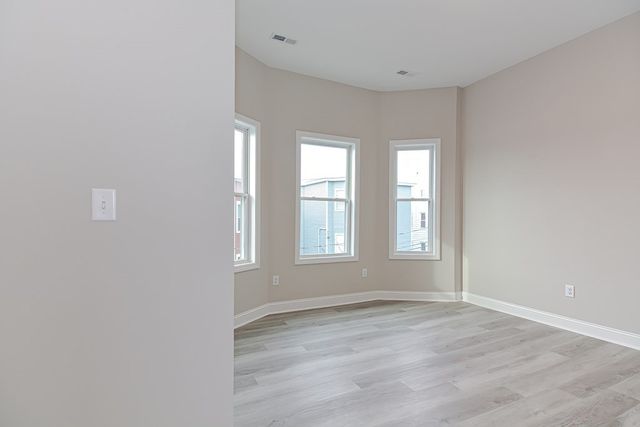 5 John Street 3, Chelsea, MA 02150