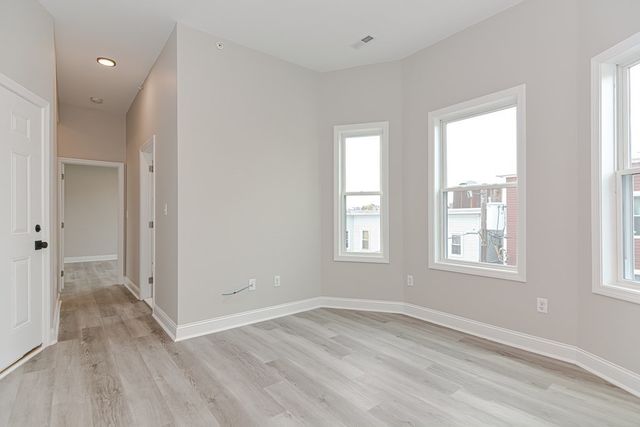 5 John Street 3, Chelsea, MA 02150