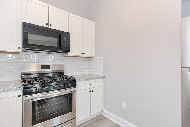 5 John Street 3, Chelsea, MA 02150