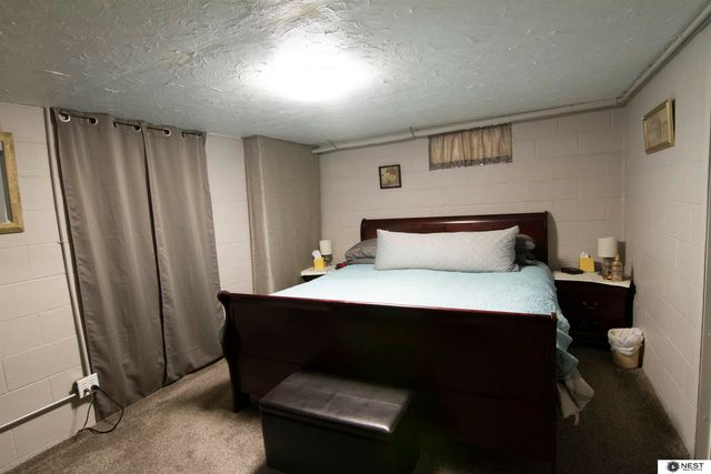 6929 Adams Street, Lincoln, NE 68507