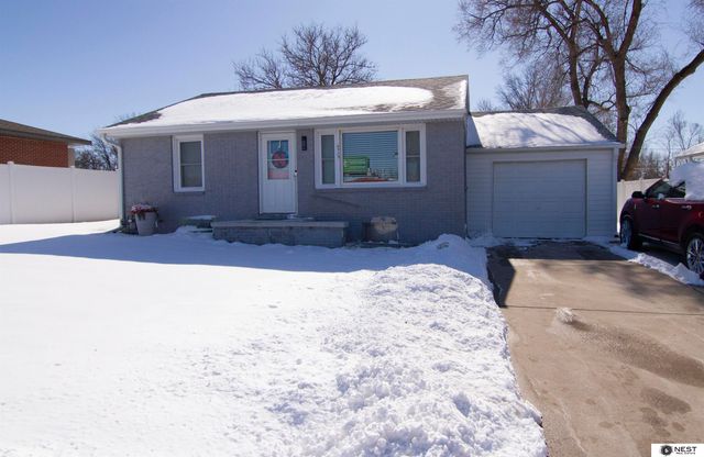 6929 Adams Street, Lincoln, NE 68507