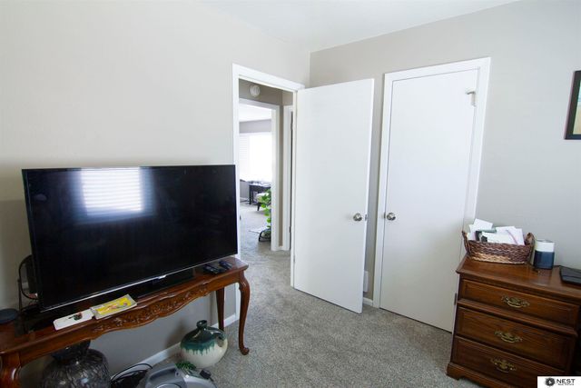 6929 Adams Street, Lincoln, NE 68507