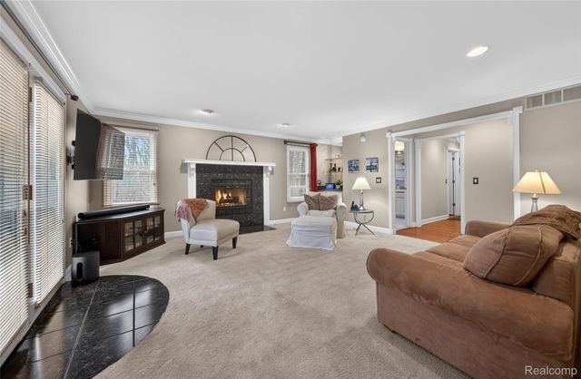 3899 S Elder Road, West Bloomfield Charter Township, MI 48324