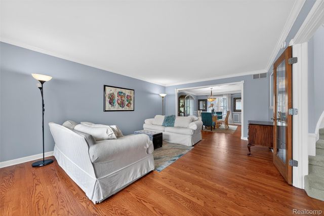 3899 S Elder Road, West Bloomfield Charter Township, MI 48324