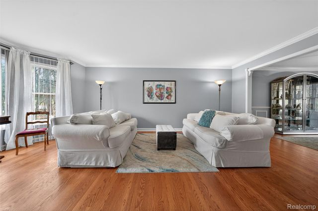 3899 S Elder Road, West Bloomfield Charter Township, MI 48324