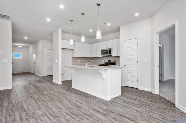 195 Mill Valley Way, New Market, AL 35761