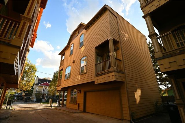 931 W 25th Street F, Houston, TX 77008