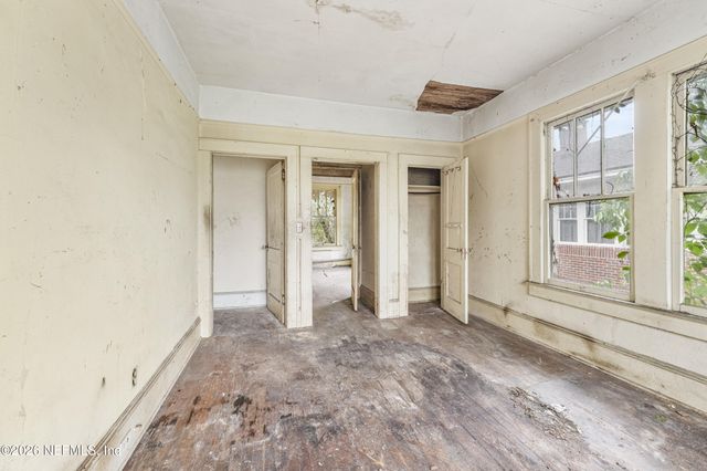 2319 COLLEGE Street, Jacksonville, FL 32204