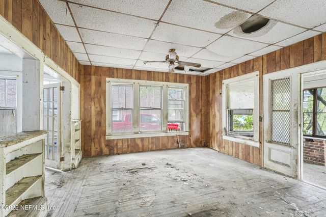 2319 COLLEGE Street, Jacksonville, FL 32204