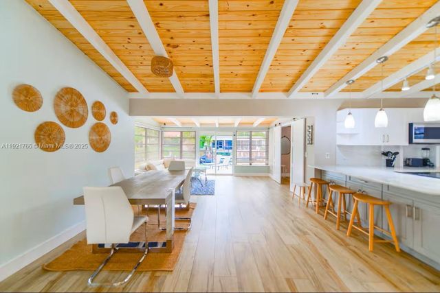 2443 Tortugas Ln, Fort Lauderdale, FL 33312