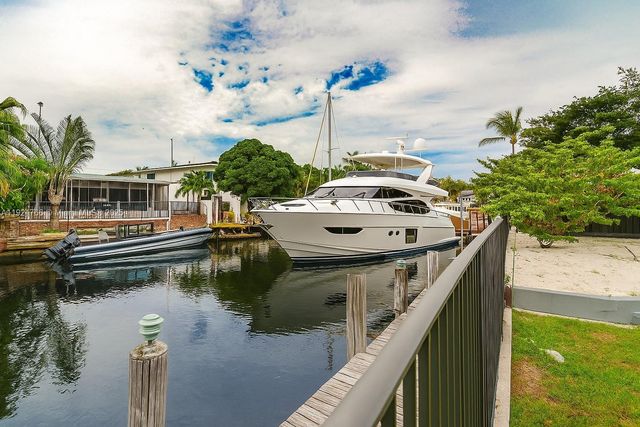 2443 Tortugas Ln, Fort Lauderdale, FL 33312