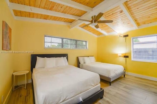 2443 Tortugas Ln, Fort Lauderdale, FL 33312