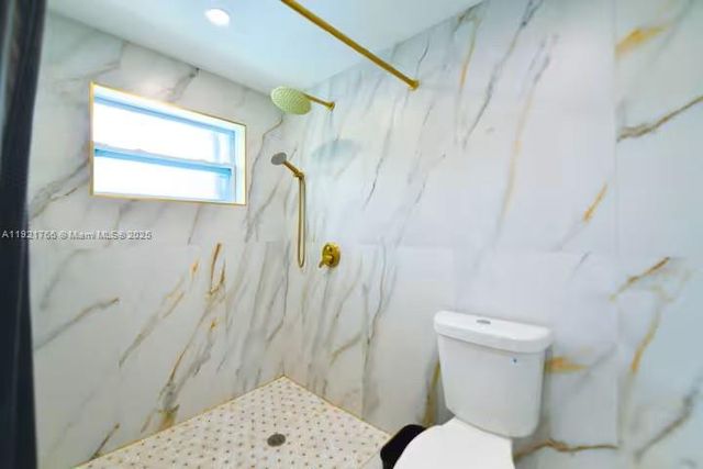 2443 Tortugas Ln, Fort Lauderdale, FL 33312