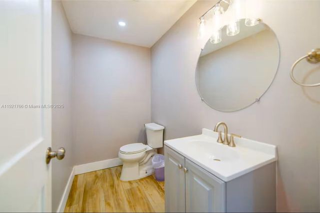 2443 Tortugas Ln, Fort Lauderdale, FL 33312