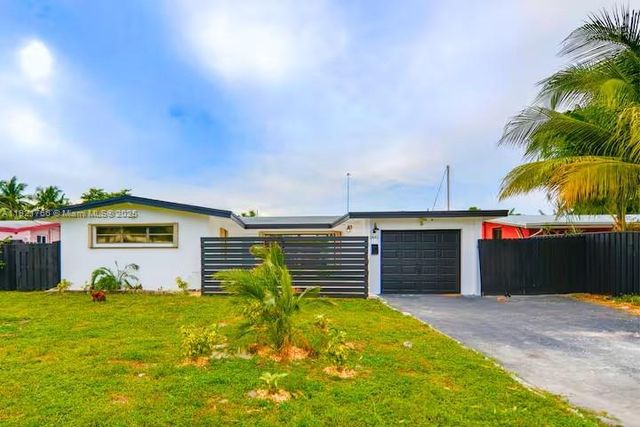 2443 Tortugas Ln, Fort Lauderdale, FL 33312