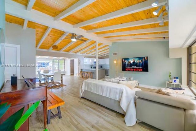 2443 Tortugas Ln, Fort Lauderdale, FL 33312