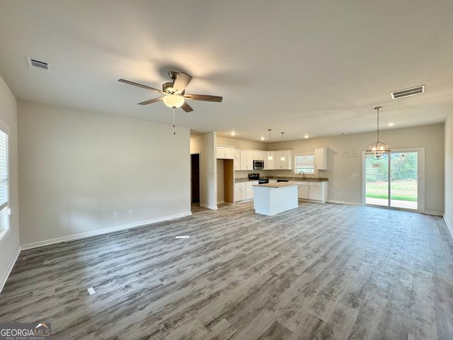 825 Dortch Road, Eastanollee, GA 30538