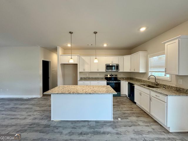 825 Dortch Road, Eastanollee, GA 30538