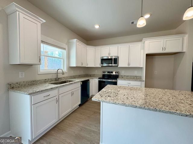 825 Dortch Road, Eastanollee, GA 30538