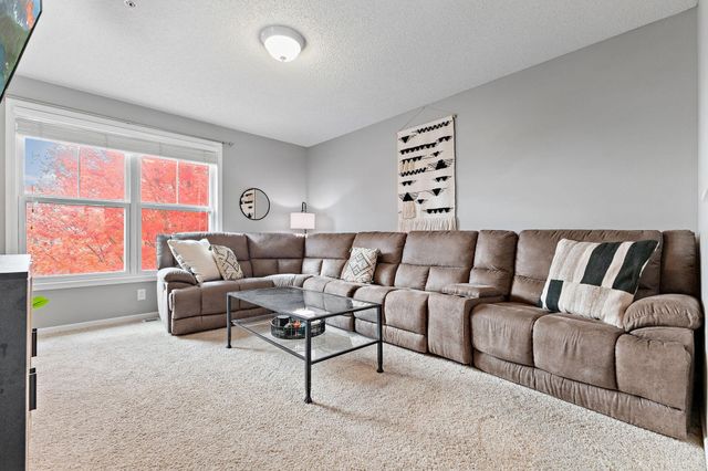 3115 Clover Ridge Drive, Chaska, MN 55318