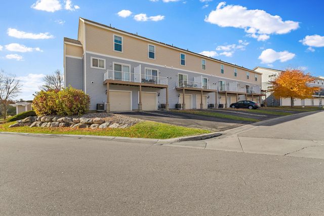 3115 Clover Ridge Drive, Chaska, MN 55318