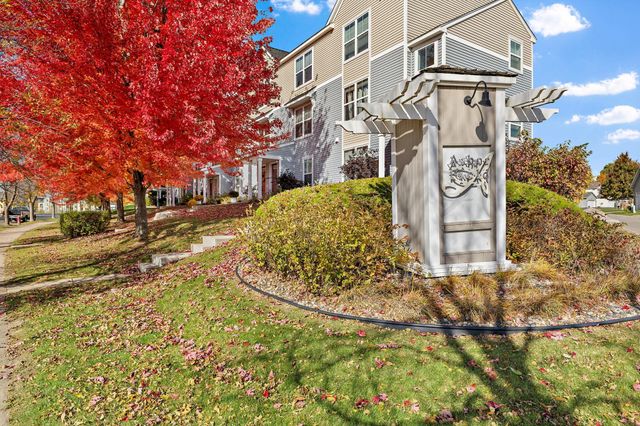 3115 Clover Ridge Drive, Chaska, MN 55318