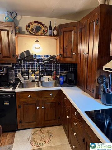 112 Front Street, Alburtis Boro, PA 18011