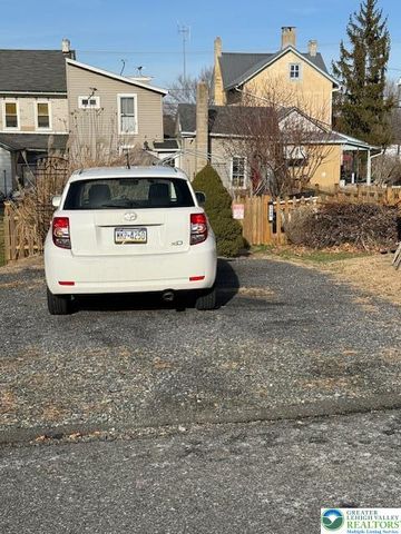 112 Front Street, Alburtis Boro, PA 18011