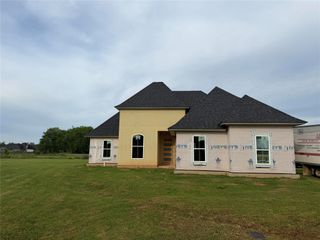 916 Chisolm Trail, Bossier City, LA 71111