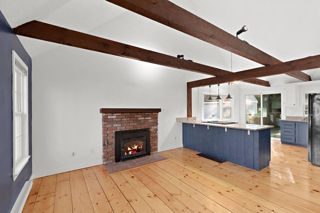 6 Wildcat Ln, Plymouth, MA 02360