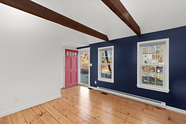 6 Wildcat Ln, Plymouth, MA 02360