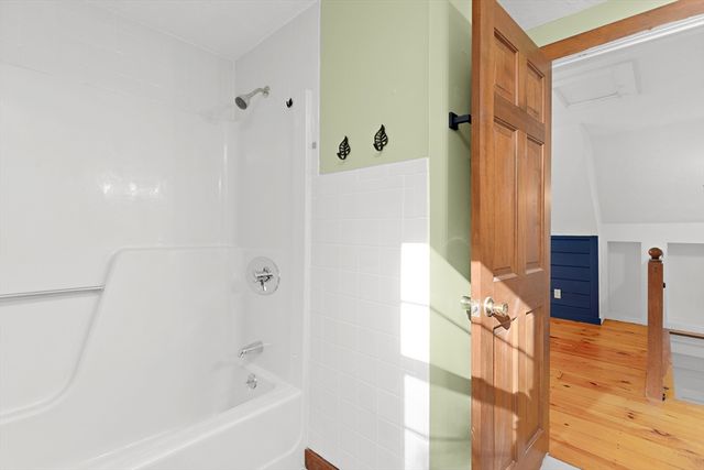 6 Wildcat Ln, Plymouth, MA 02360