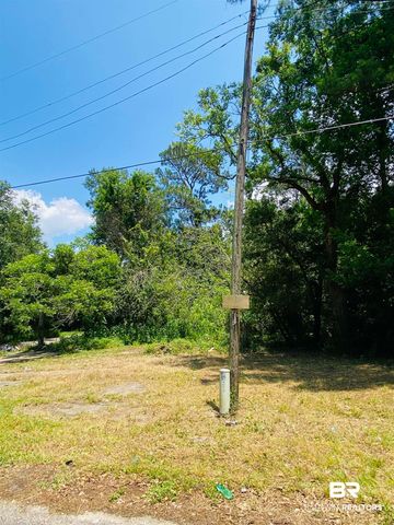 421 W Foch Street, Mobile, AL 36610