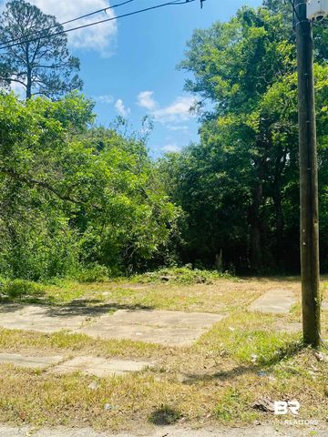 421 W Foch Street, Mobile, AL 36610