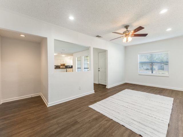 126 Fielding Drive, Mesquite, TX 75149