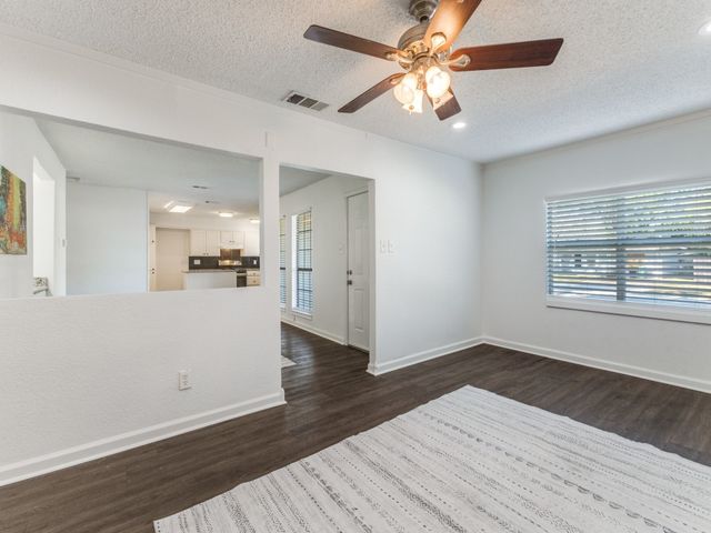 126 Fielding Drive, Mesquite, TX 75149