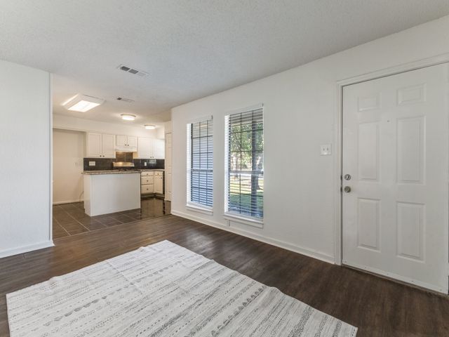 126 Fielding Drive, Mesquite, TX 75149