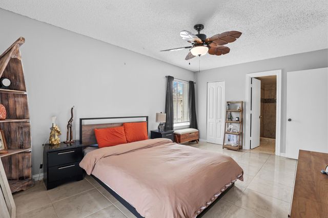 6271 Chasewood Drive G, Jupiter, FL 33458