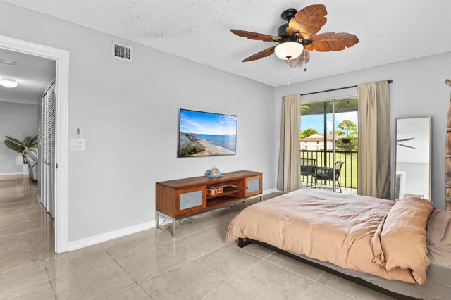 6271 Chasewood Drive G, Jupiter, FL 33458