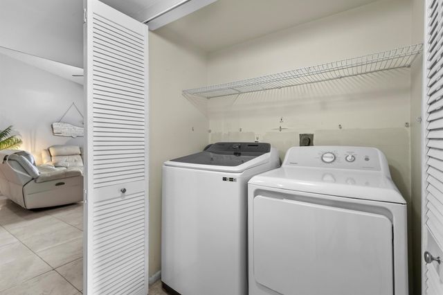 6271 Chasewood Drive G, Jupiter, FL 33458