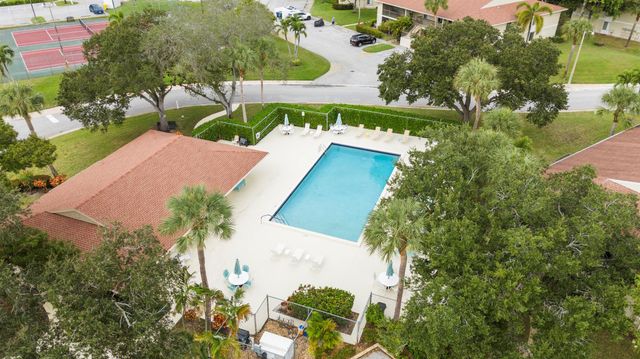 6271 Chasewood Drive G, Jupiter, FL 33458