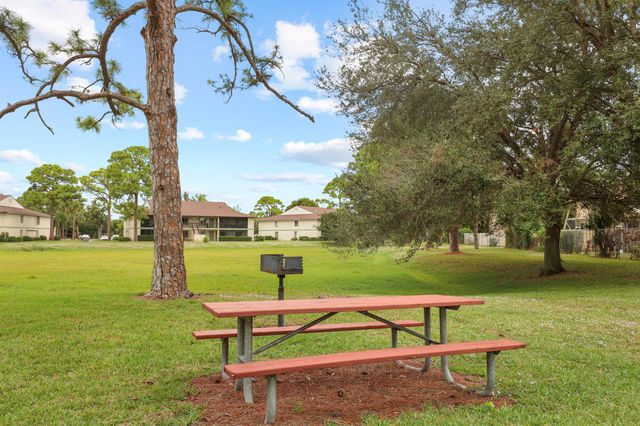 6271 Chasewood Drive G, Jupiter, FL 33458