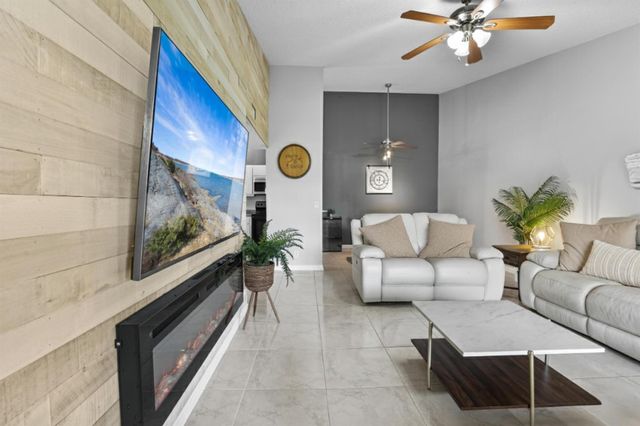 6271 Chasewood Drive G, Jupiter, FL 33458